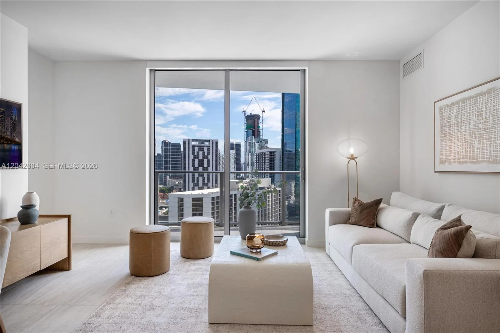 77 SE 5th ST # 3001, Miami, FL 33131 photo 5