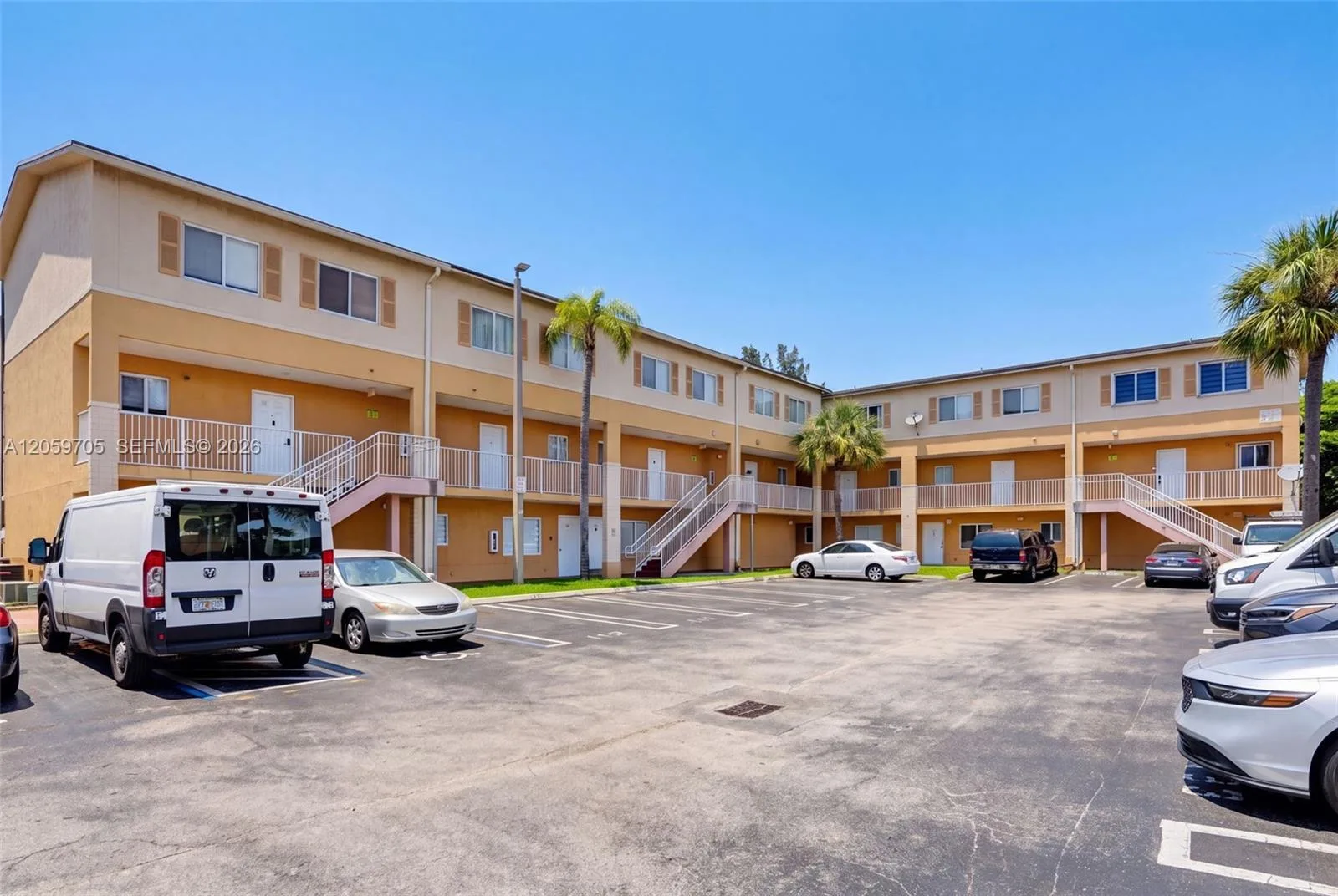 6225 KENDALE LAKES CIR # 253, Miami, FL 33183