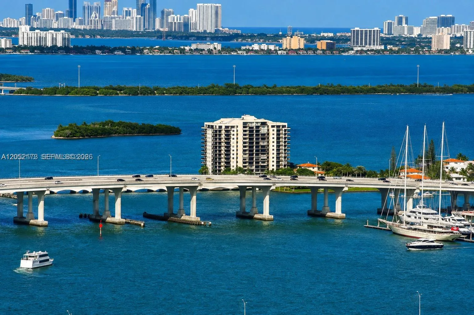 300 S Biscayne Blvd # T-3511, Miami, FL 33131