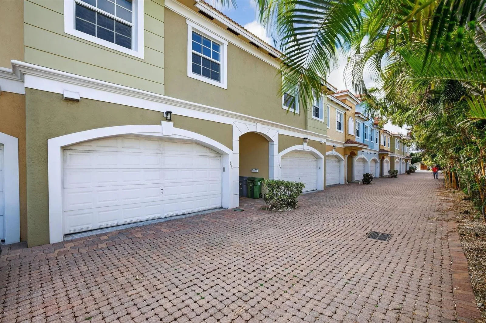 3024 NE 5th Terrace # 10, Wilton Manors, FL 33334
