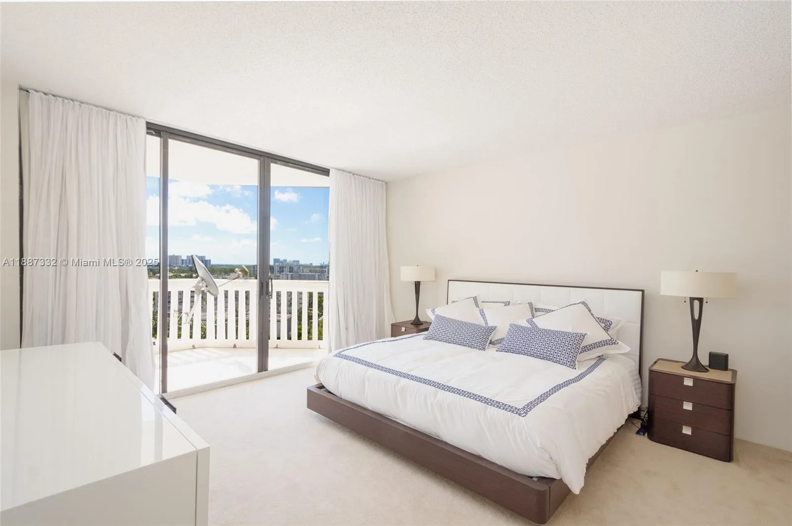 2000 Island Blvd # 1002, Aventura, FL 33160 photo 10