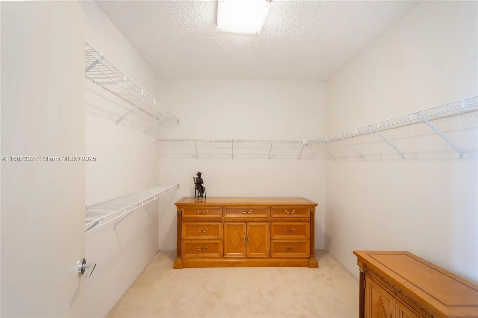2000 Island Blvd # 1002, Aventura, FL 33160 photo 12