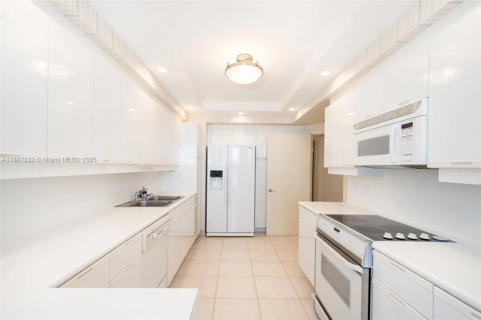 2000 Island Blvd # 1002, Aventura, FL 33160 photo 8