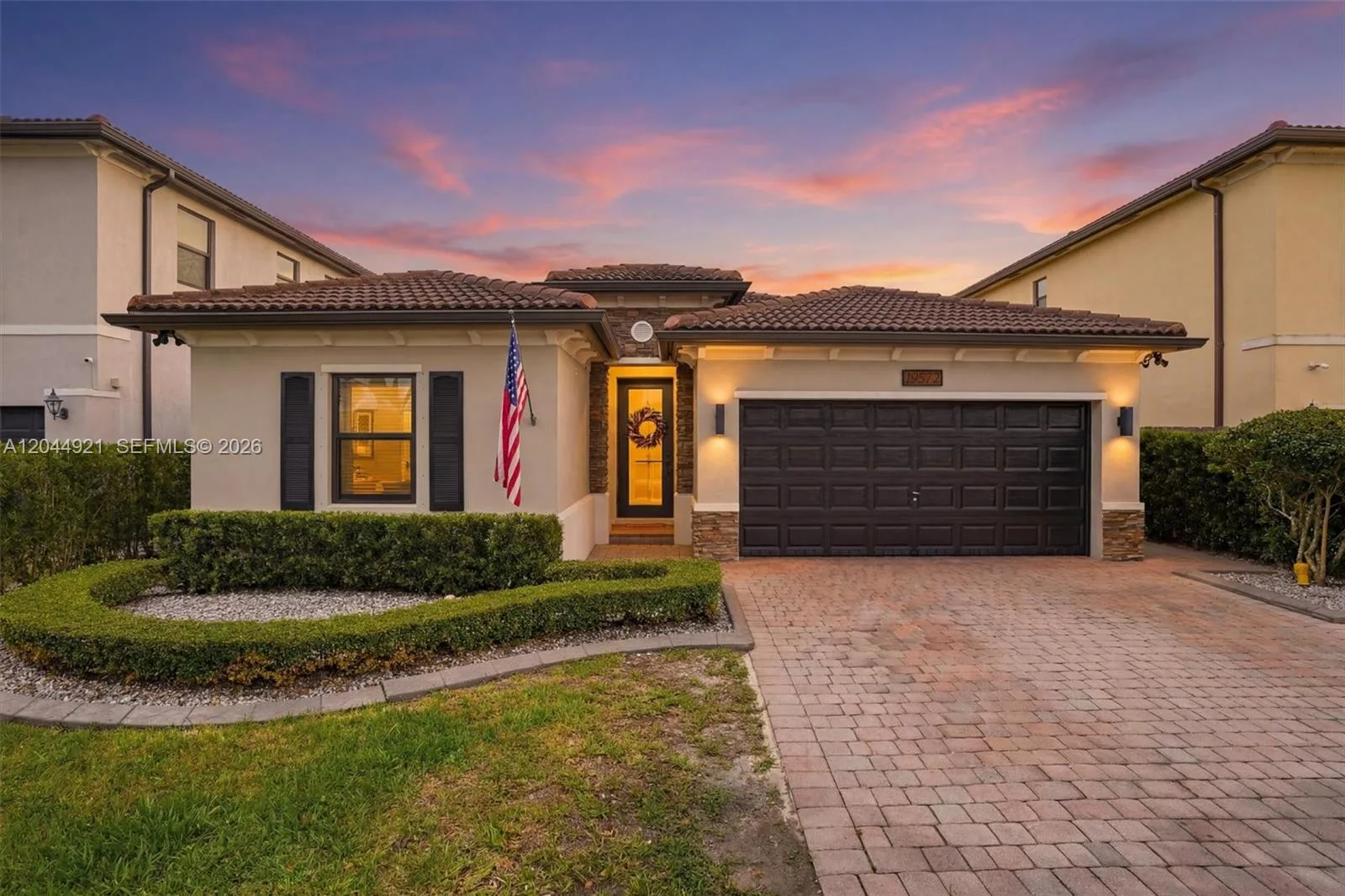 16572 SW 43rd Lane, Miami, FL 33185