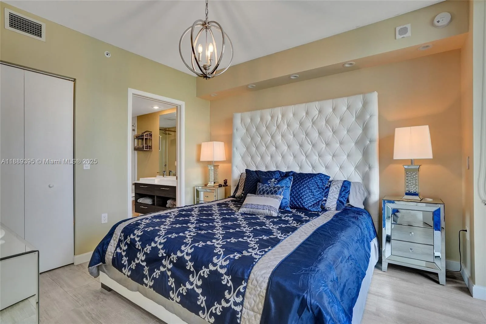55 SW 9th St # 2201, Miami, FL 33130 photo 13