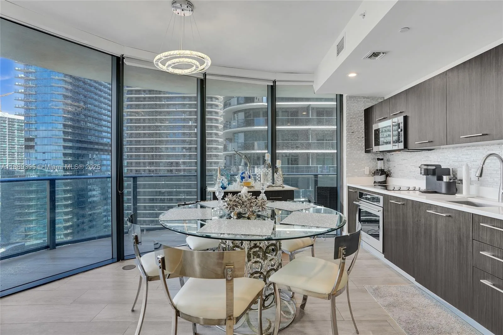 55 SW 9th St # 2201, Miami, FL 33130 photo 7