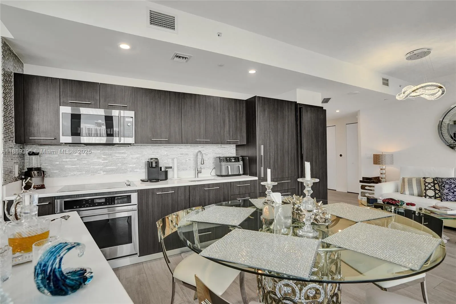 55 SW 9th St # 2201, Miami, FL 33130 photo 8