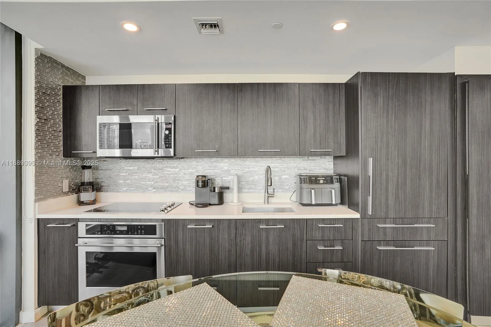 55 SW 9th St # 2201, Miami, FL 33130 photo 9