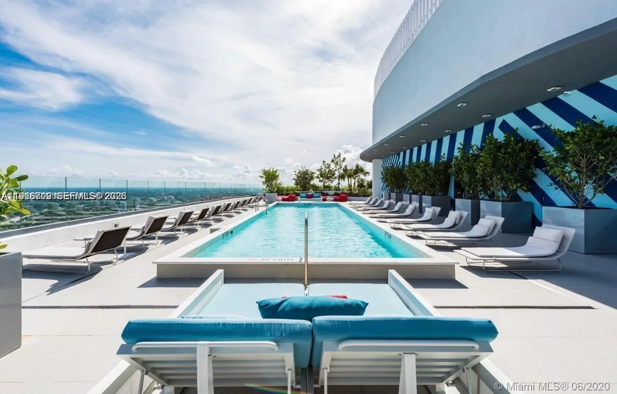 55 SW 9th St # 2307, Miami, FL 33130 photo 4