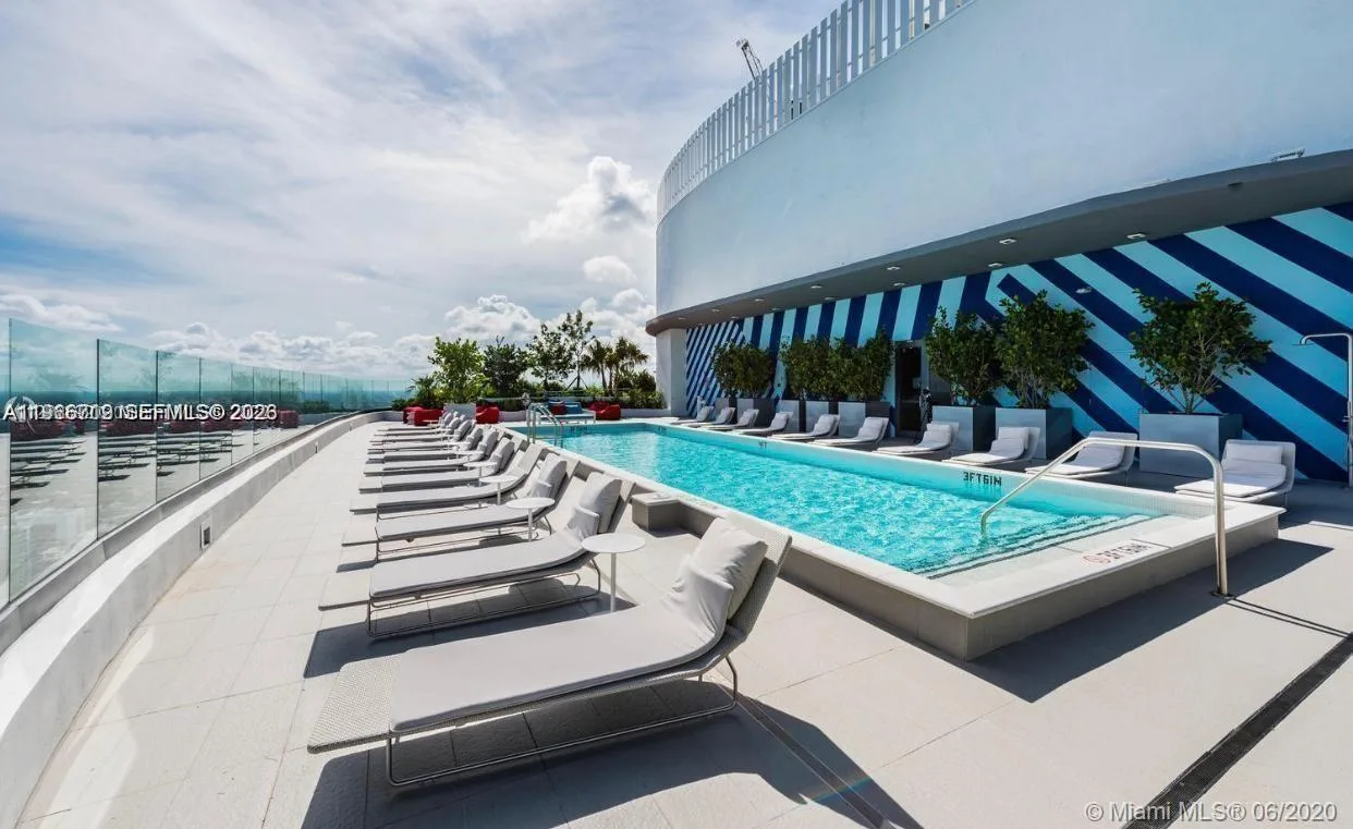 55 SW 9th St # 2307, Miami, FL 33130 photo 5
