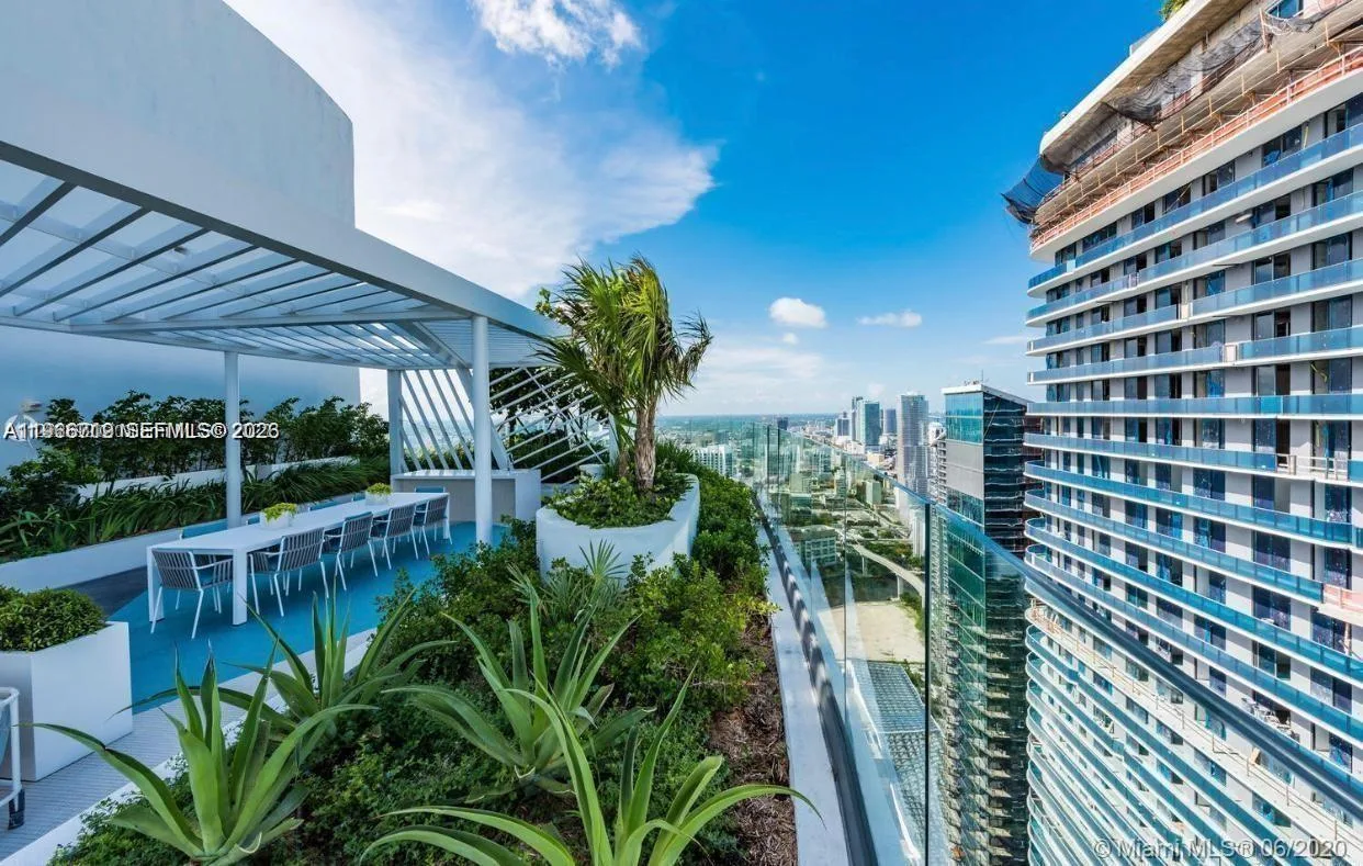 55 SW 9th St # 2307, Miami, FL 33130 photo 6