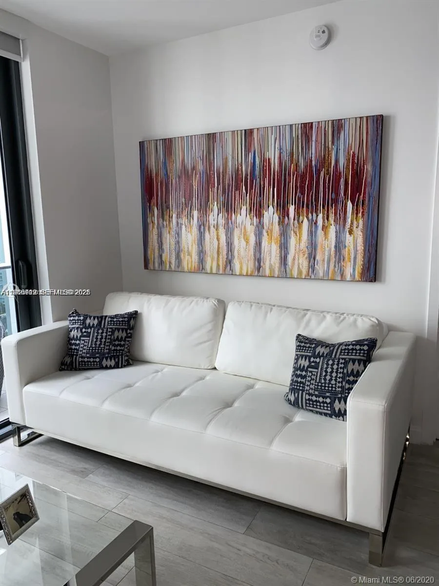 55 SW 9th St # 2307, Miami, FL 33130 photo 9