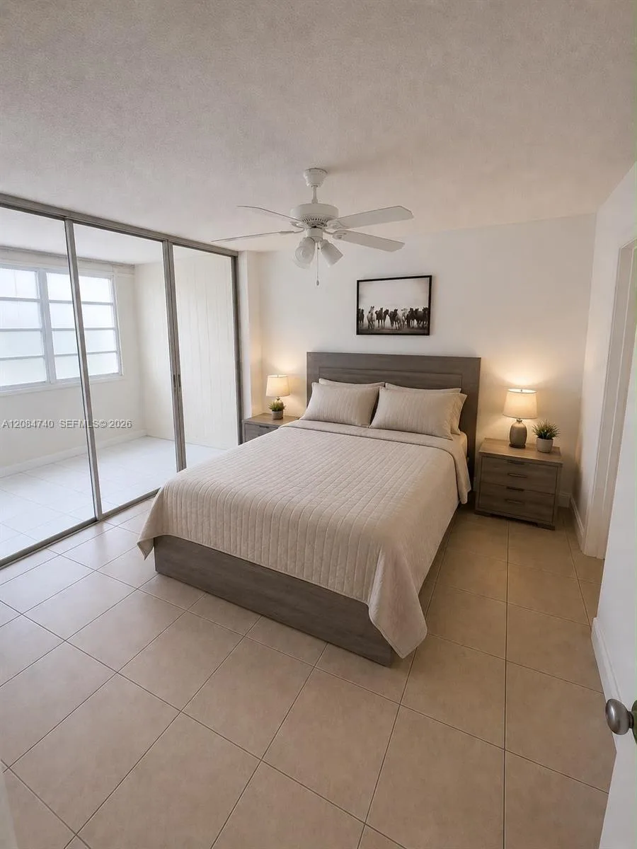 9440 Live Oak Pl # 106, Davie, FL 33324