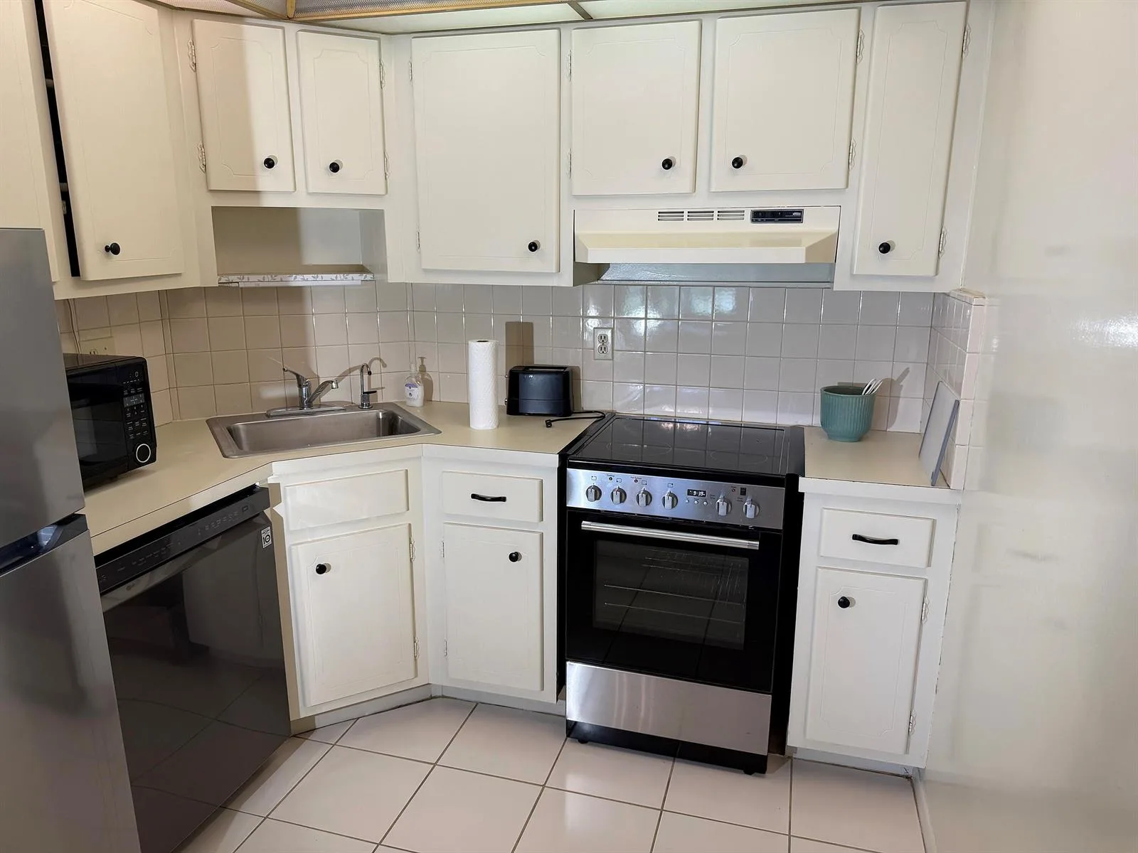 5208 NE 24th Terrace # F106, Fort Lauderdale, FL 33308 photo 7