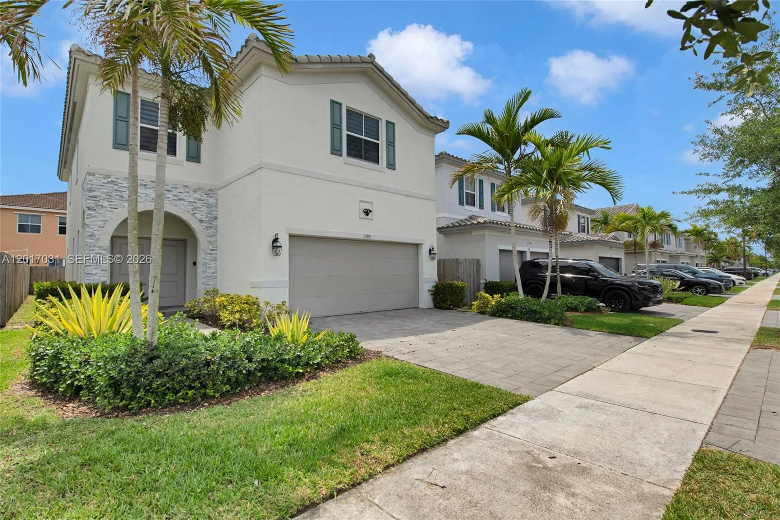 1392 SE 26th Ter, Homestead, FL 33035 photo 2