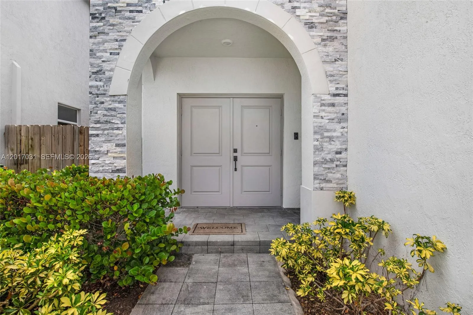 1392 SE 26th Ter, Homestead, FL 33035 photo 4