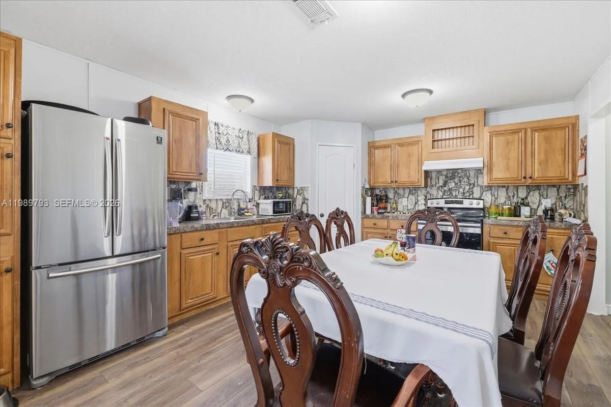 415 S Kennel St, Clewiston, FL 33440 photo 8
