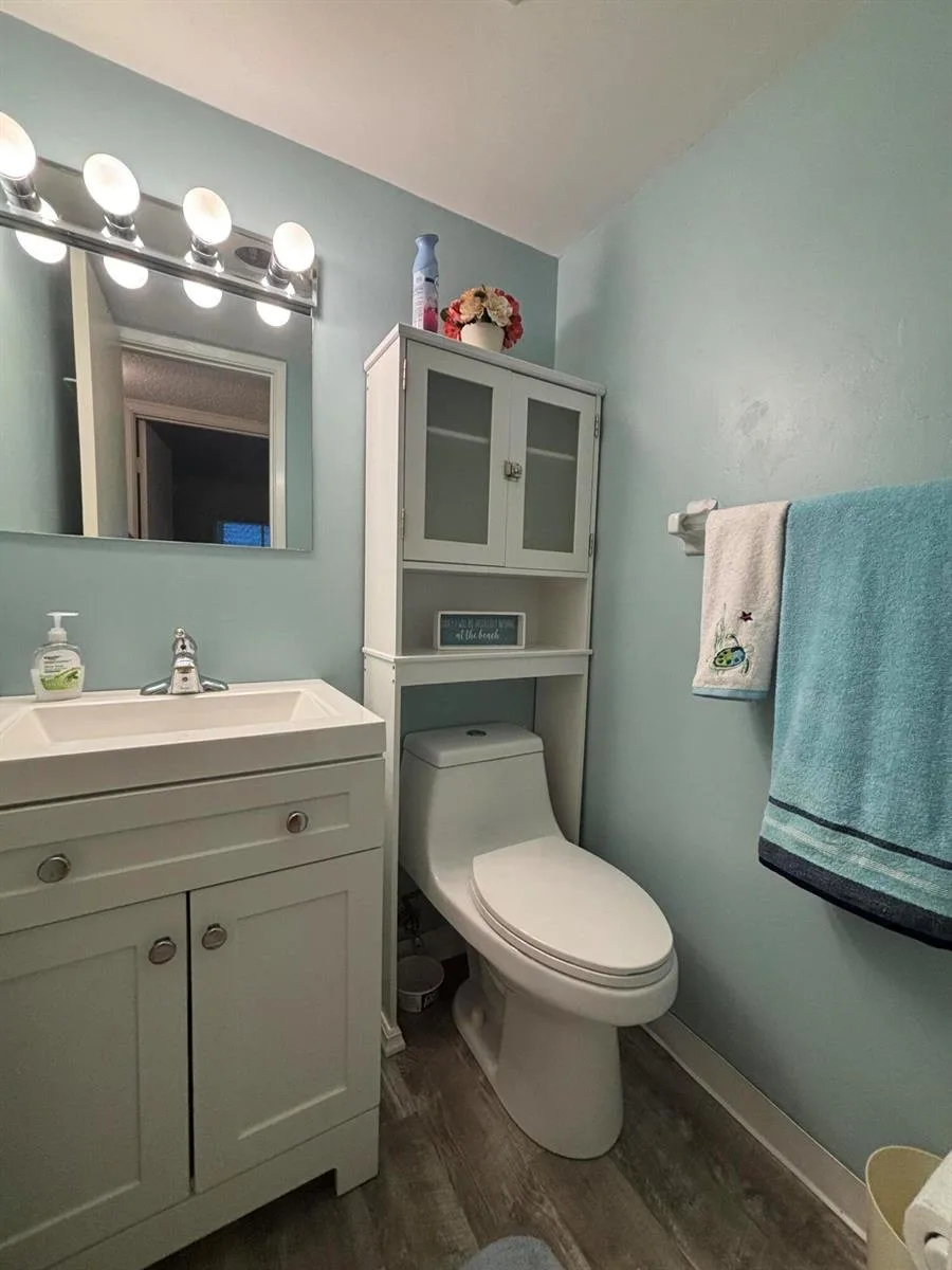 3000 SPRINGDALE Boulevard # 316, Palm Springs, FL 33461 photo 3
