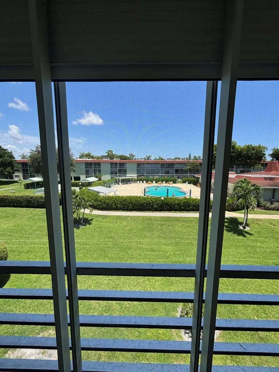 3000 SPRINGDALE Boulevard # 316, Palm Springs, FL 33461 photo 9
