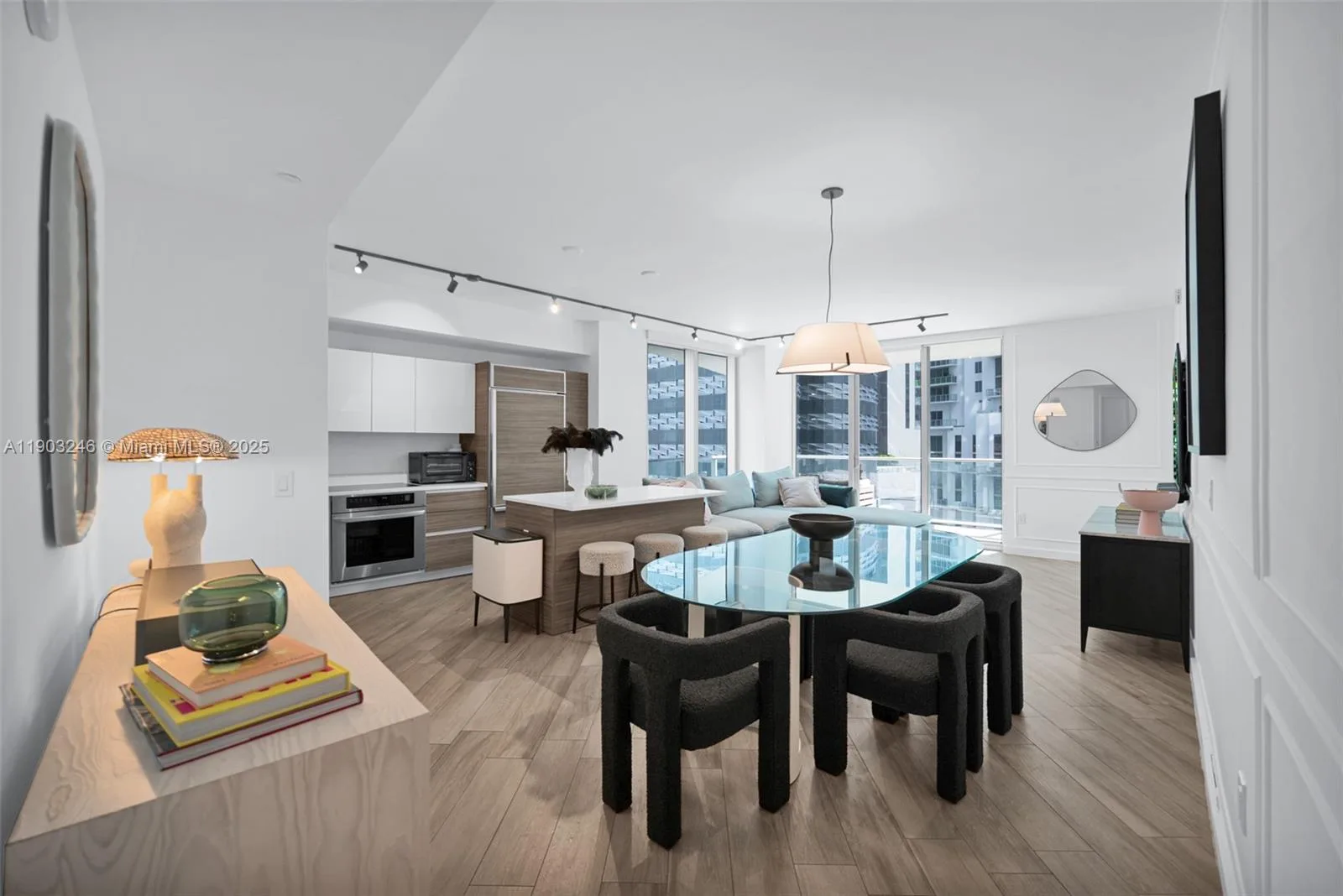 1100 S Miami Ave # 1010, Miami, FL 33130 photo 2