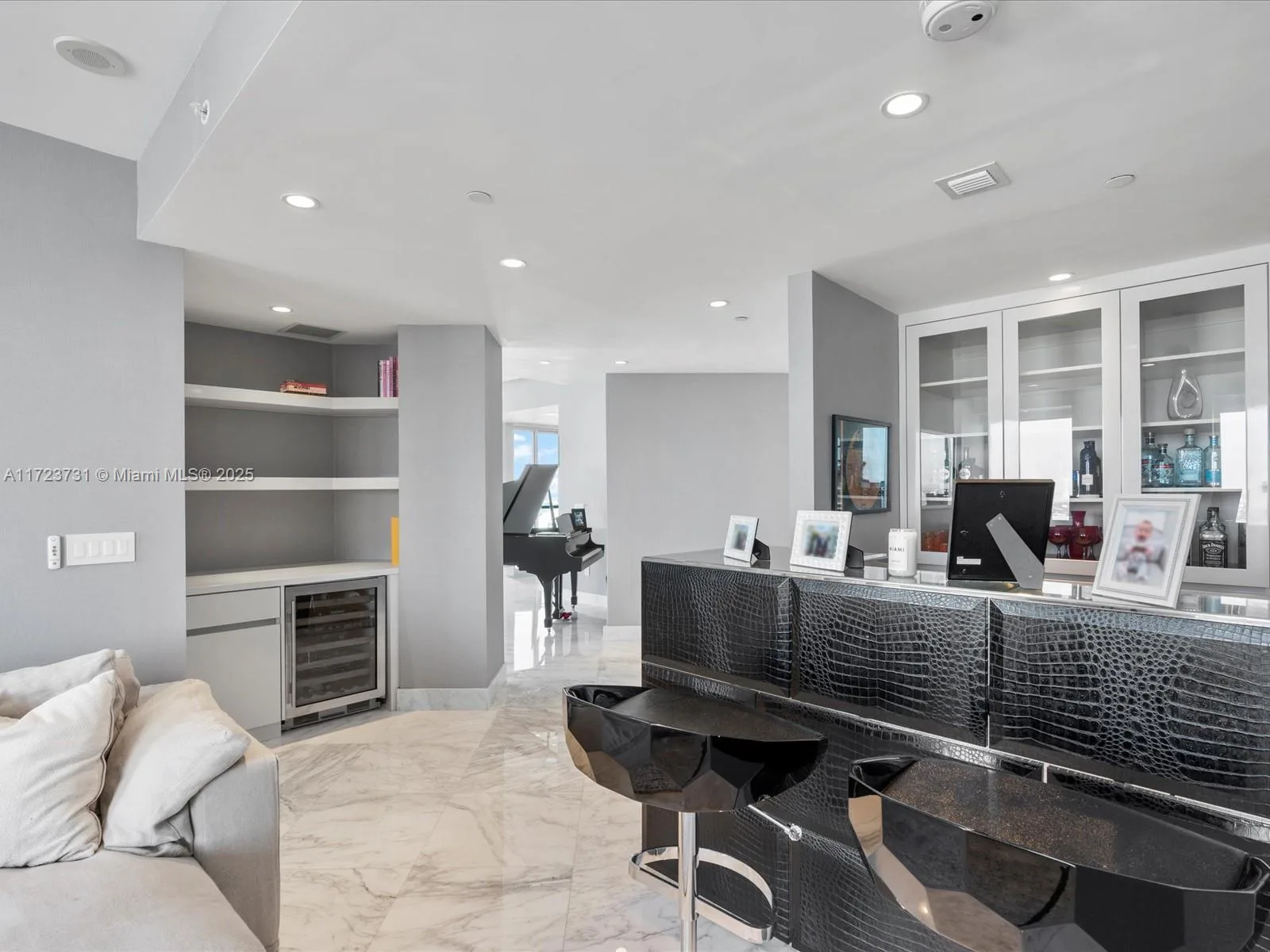 1425 Brickell Ave # 52BC, Miami, FL 33131 photo 12