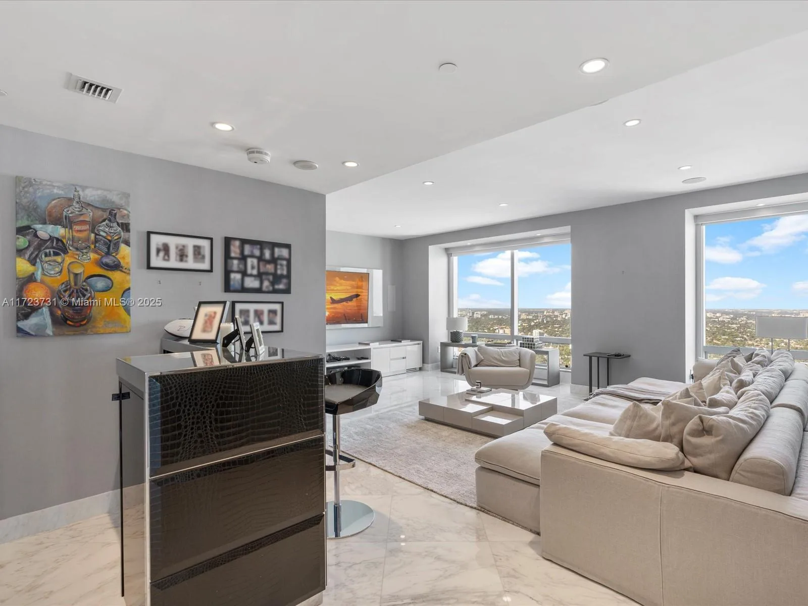 1425 Brickell Ave # 52BC, Miami, FL 33131 photo 13