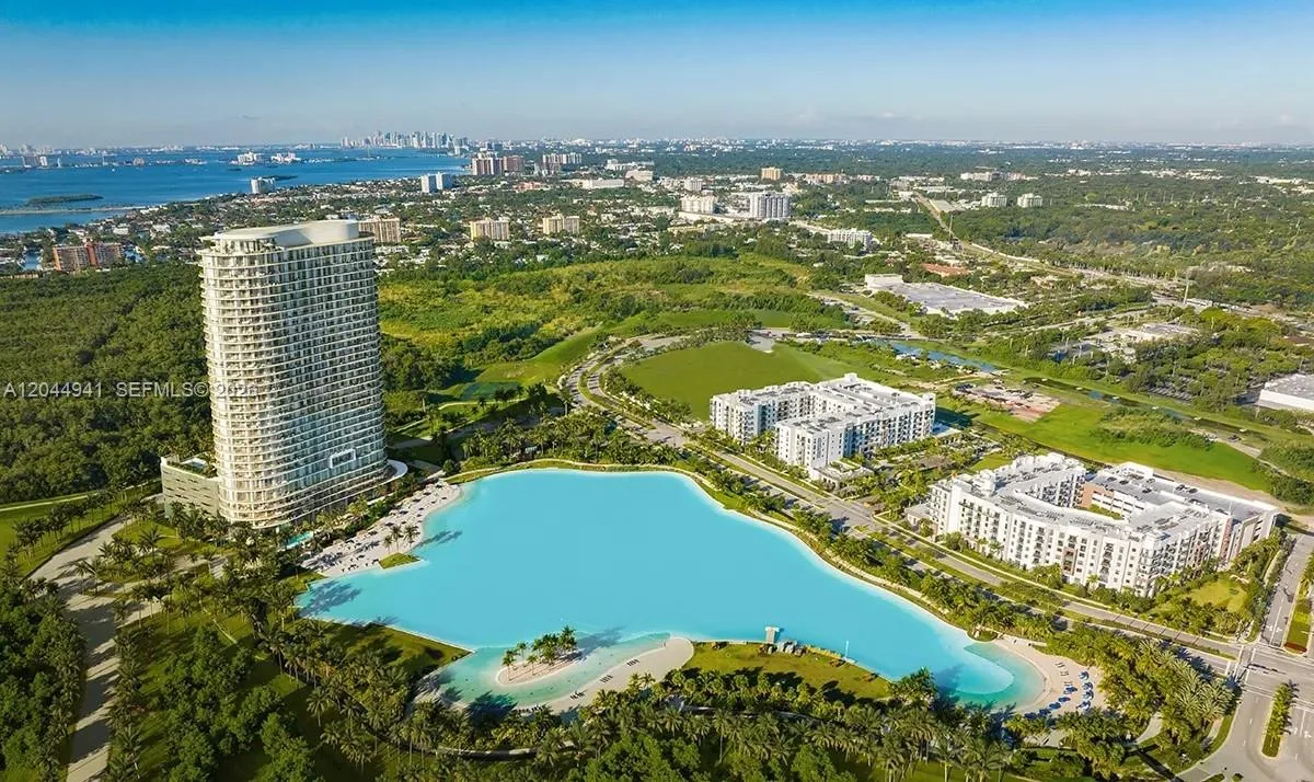 2411 Laguna Circle # 2107, Miami, FL 33181