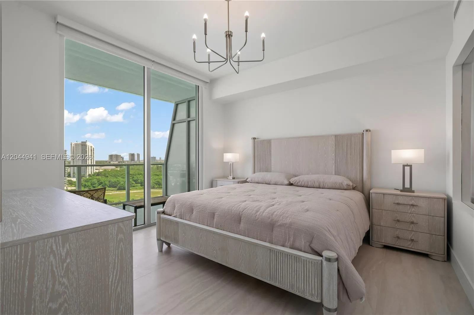 2411 Laguna Circle # 2107, Miami, FL 33181 photo 4