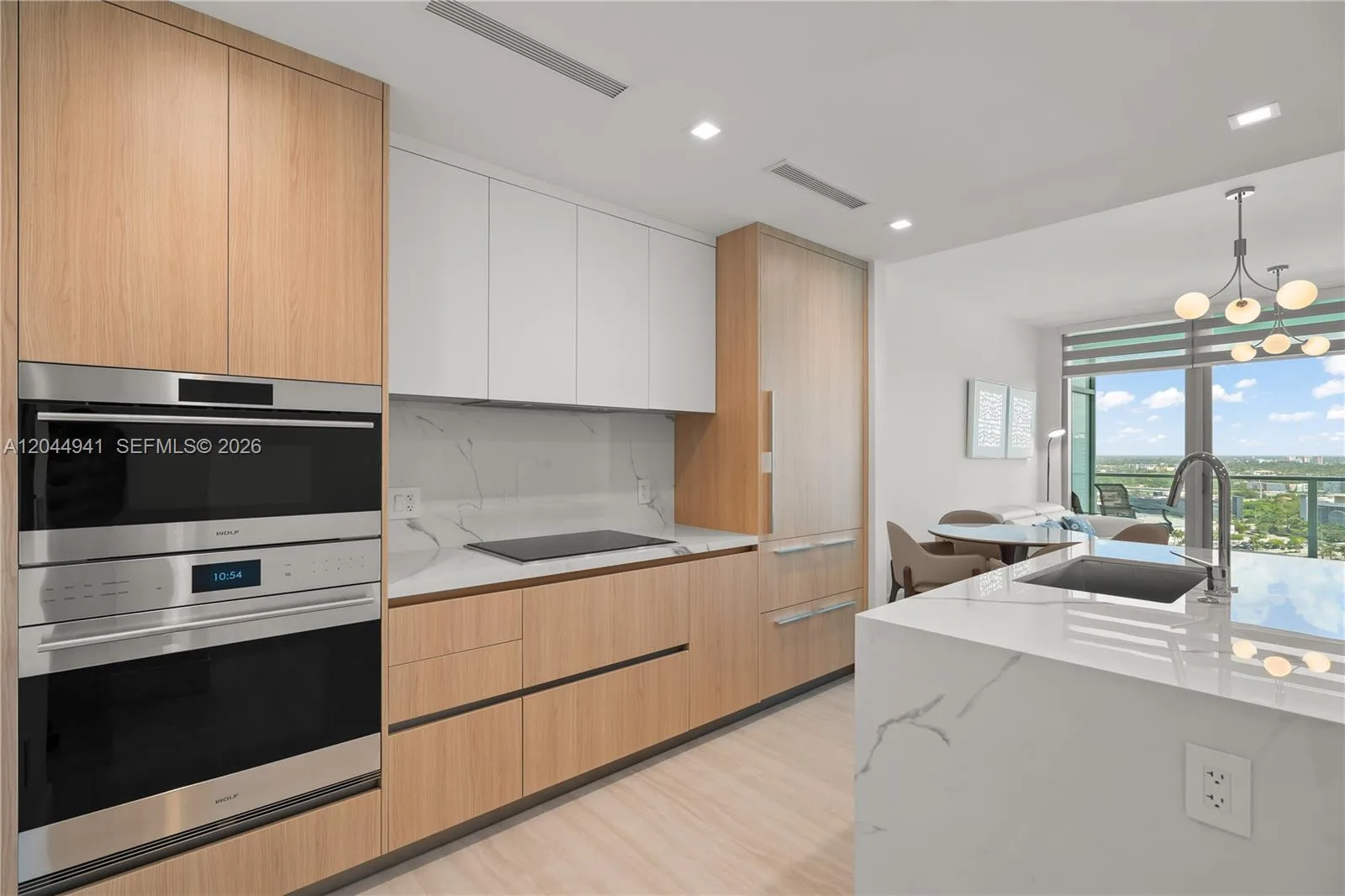 2411 Laguna Circle # 2107, Miami, FL 33181 photo 5