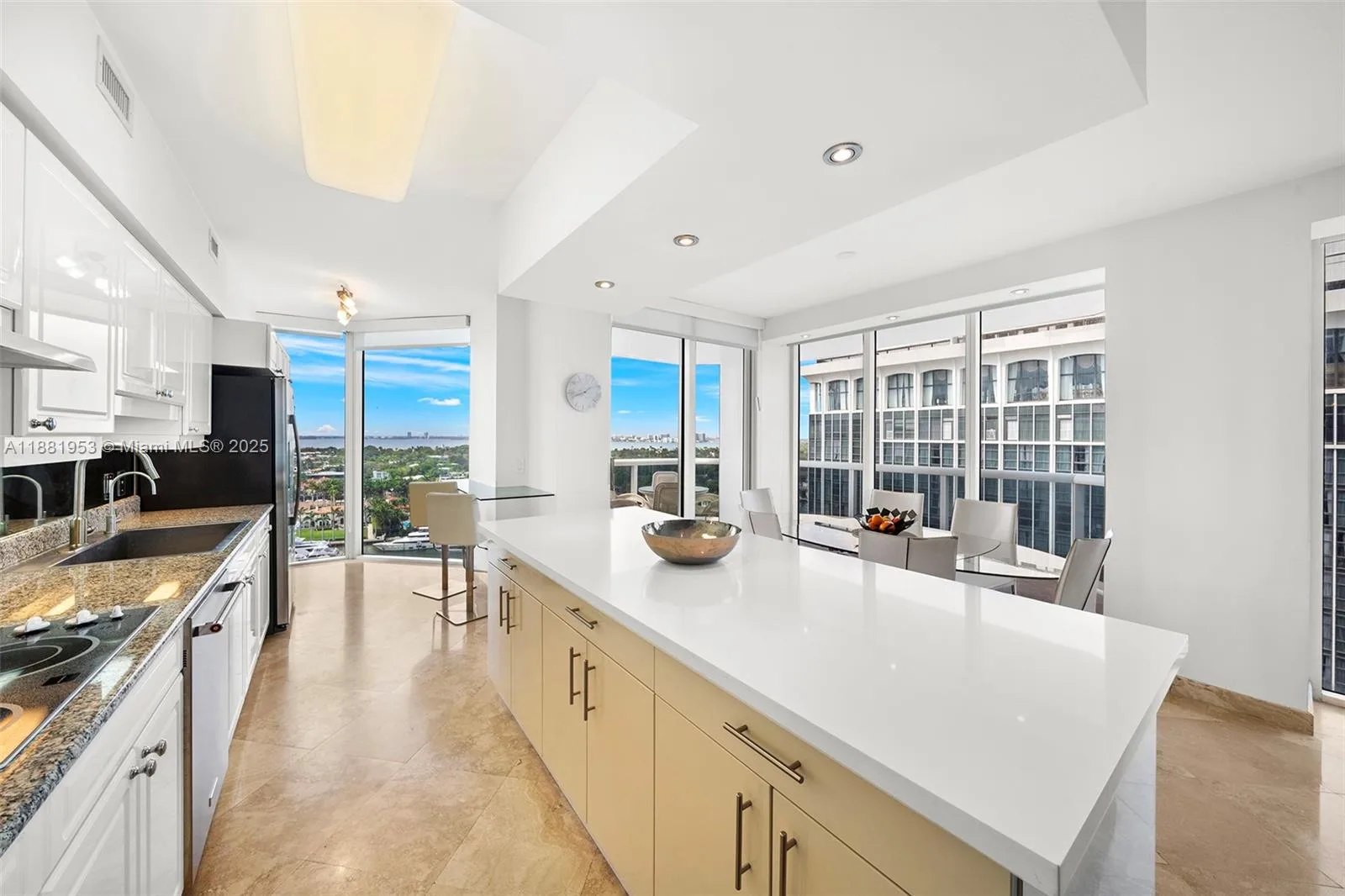 4779 Collins Ave # 1707, Miami Beach, FL 33140 photo 10