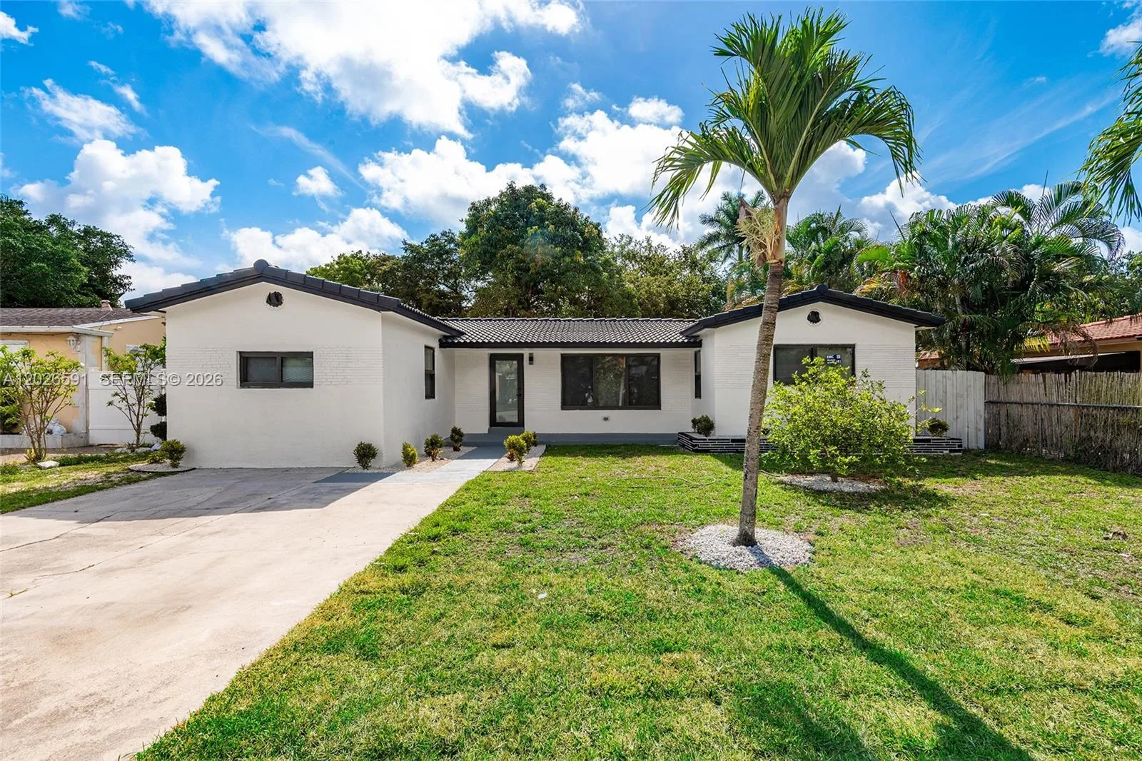 537 S 29th Ct, Hollywood, FL 33020