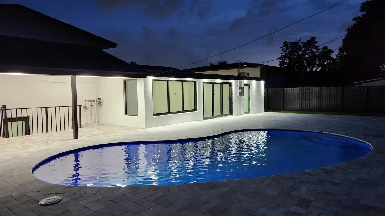 1275 NE 200th Terrace, Miami, FL 33179 photo 4