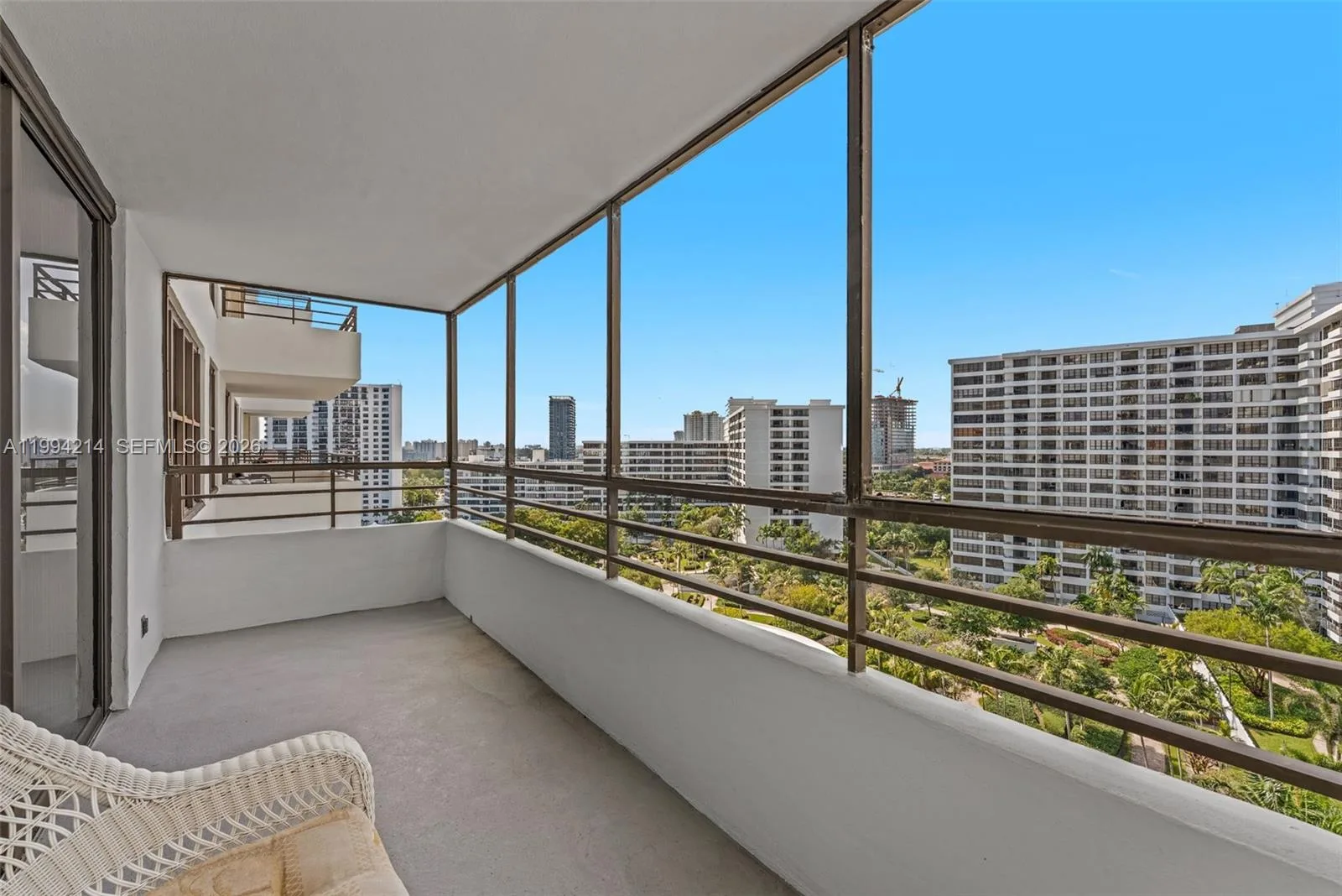 2500 PARKVIEW DR # 1418, Hallandale Beach, FL 33009 photo 3