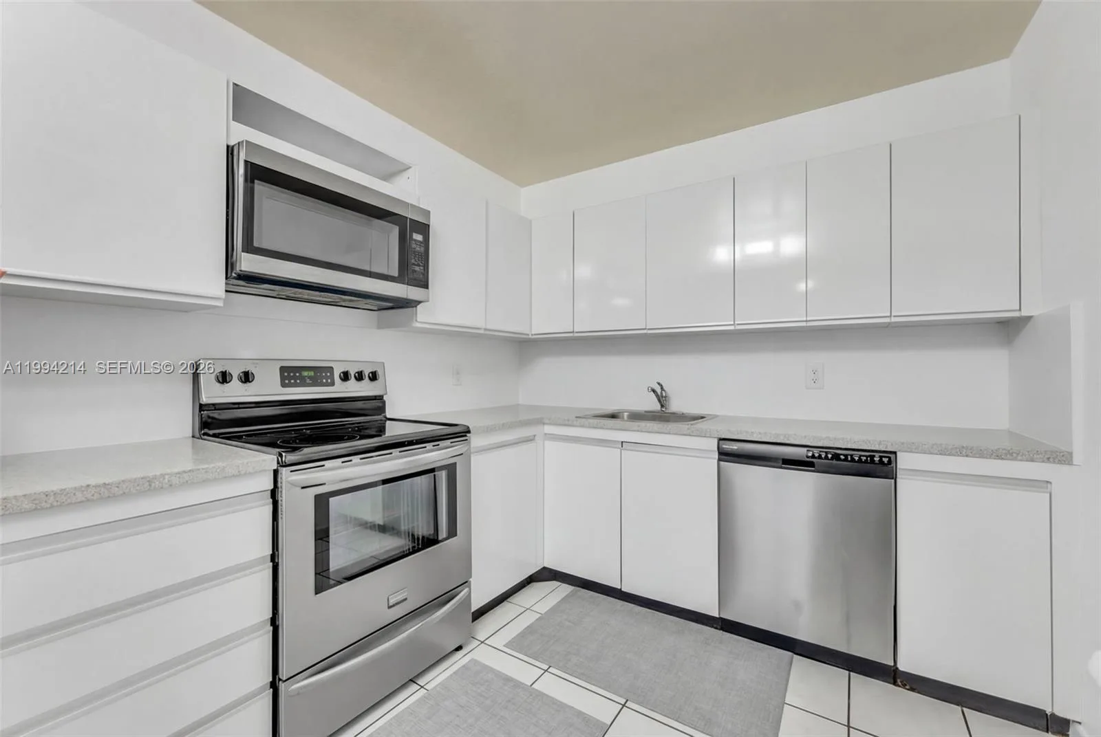 2500 PARKVIEW DR # 1418, Hallandale Beach, FL 33009 photo 7