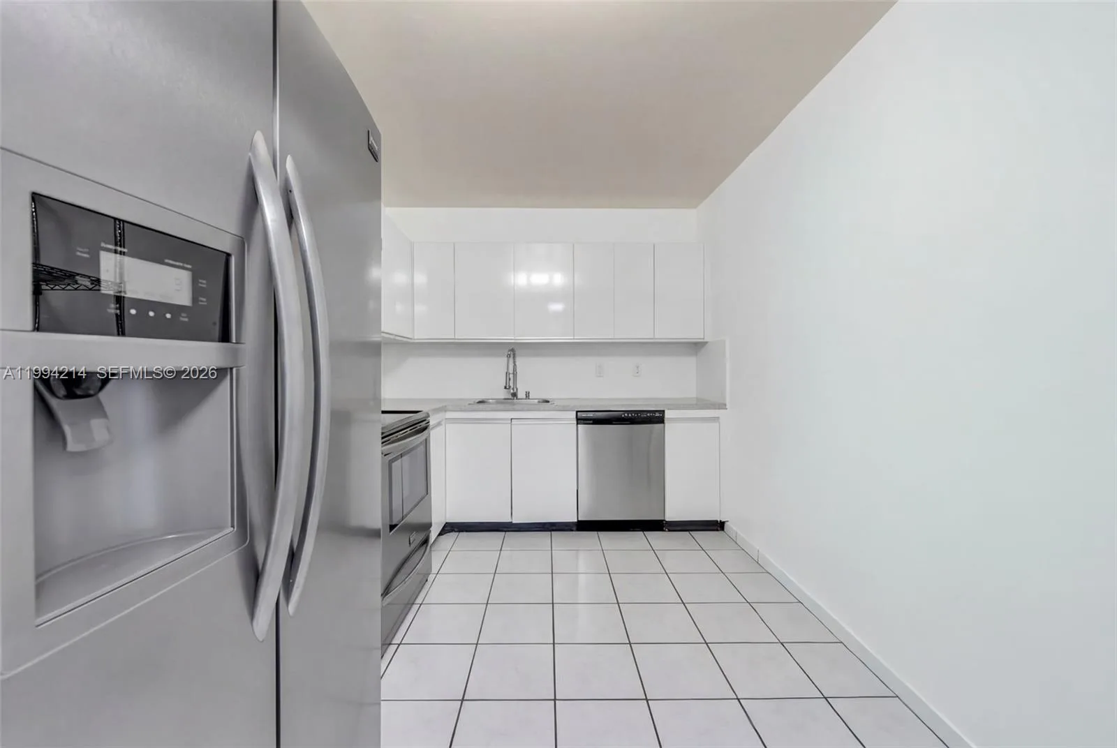 2500 PARKVIEW DR # 1418, Hallandale Beach, FL 33009 photo 8