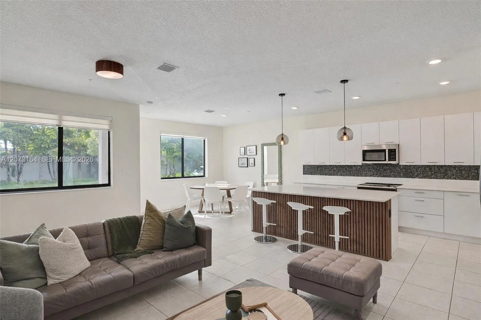 8001 NW 41st St # F-109, Doral, FL 33166