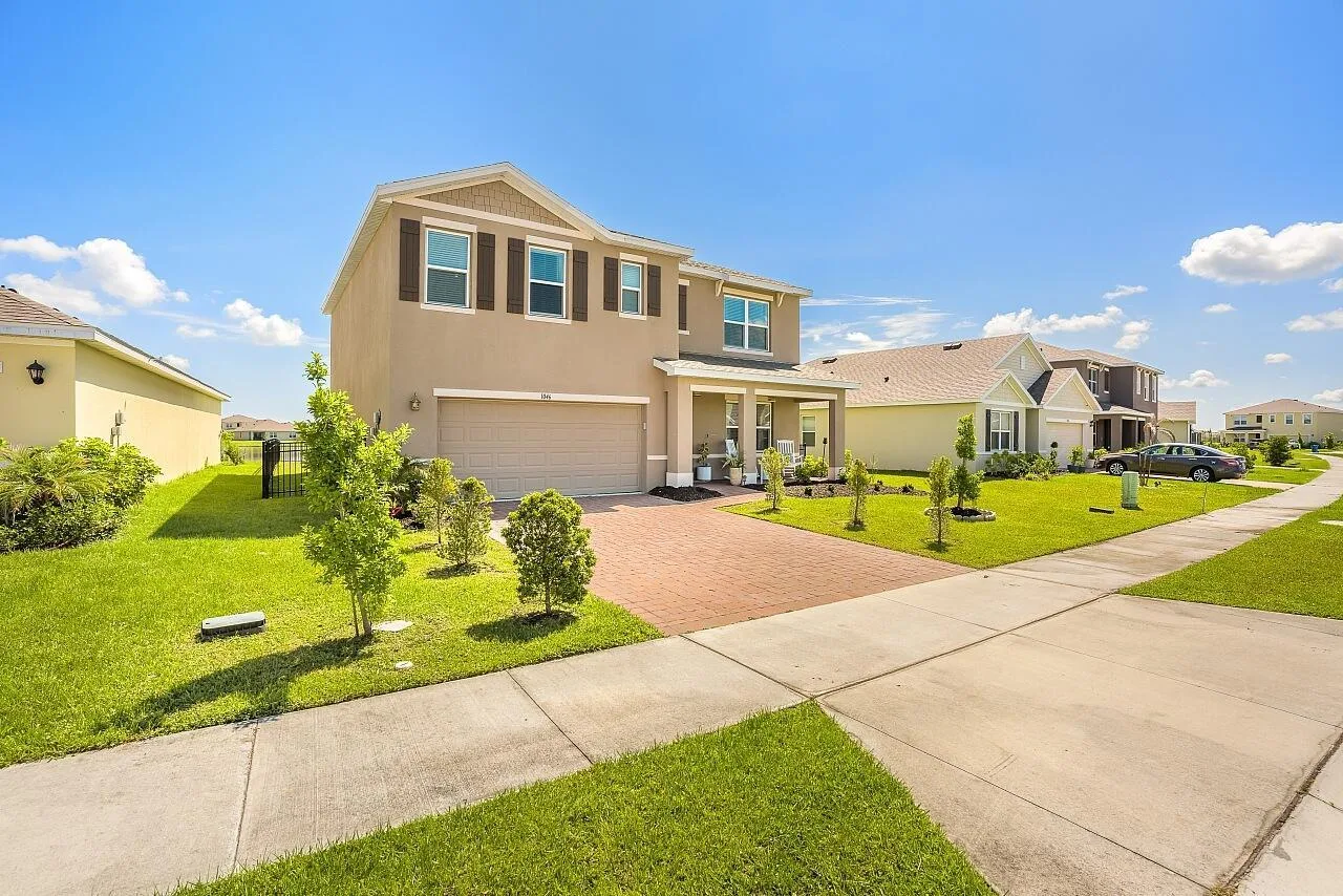 1046 Dugan Circle SE, Palm Bay, FL 32909 photo 3