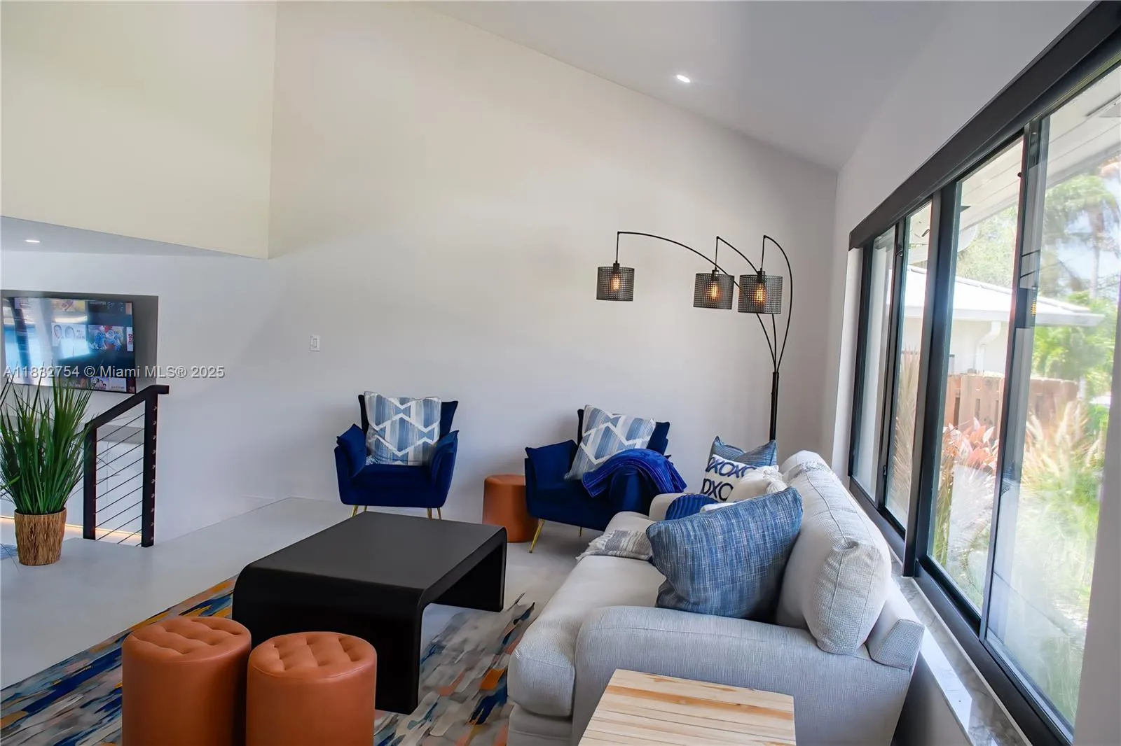 1240 NE 27th Ter, Pompano Beach, FL 33062 photo 10