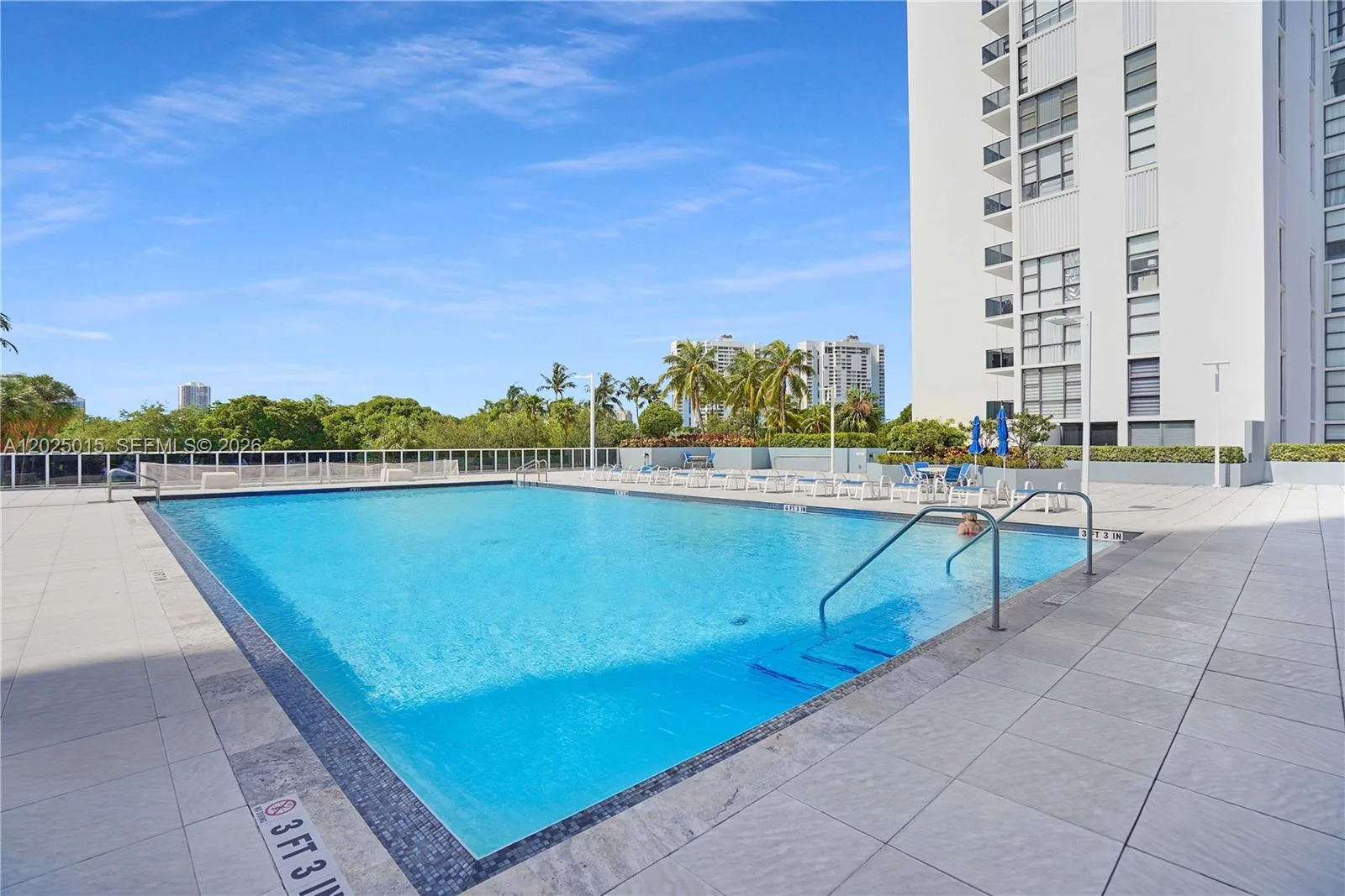 3625 N Country Club Dr # 402, Aventura, FL 33180 photo 12