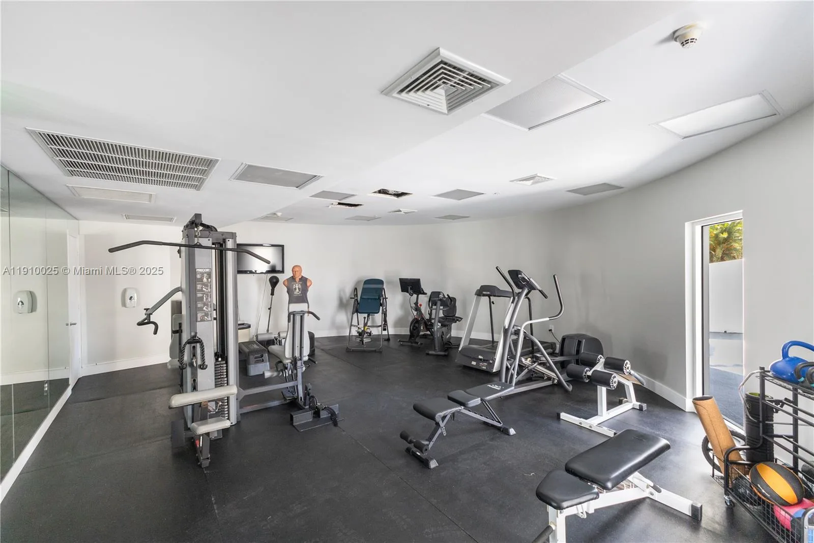 5970 INDIAN CREEK DR # 405, Miami Beach, FL 33140 photo 12