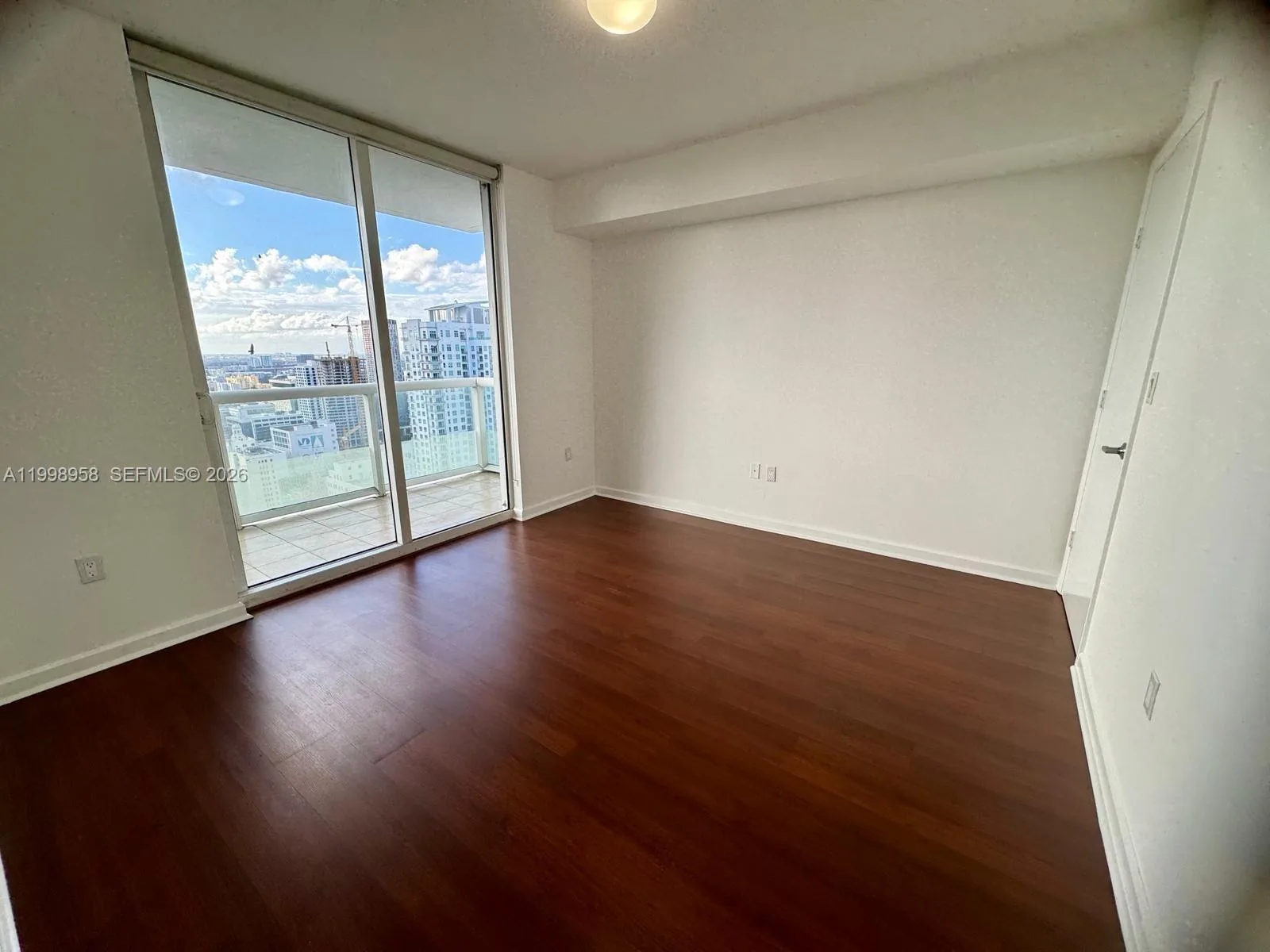 50 BISCAYNE Blvd # 3807, Miami, FL 33132 photo 11