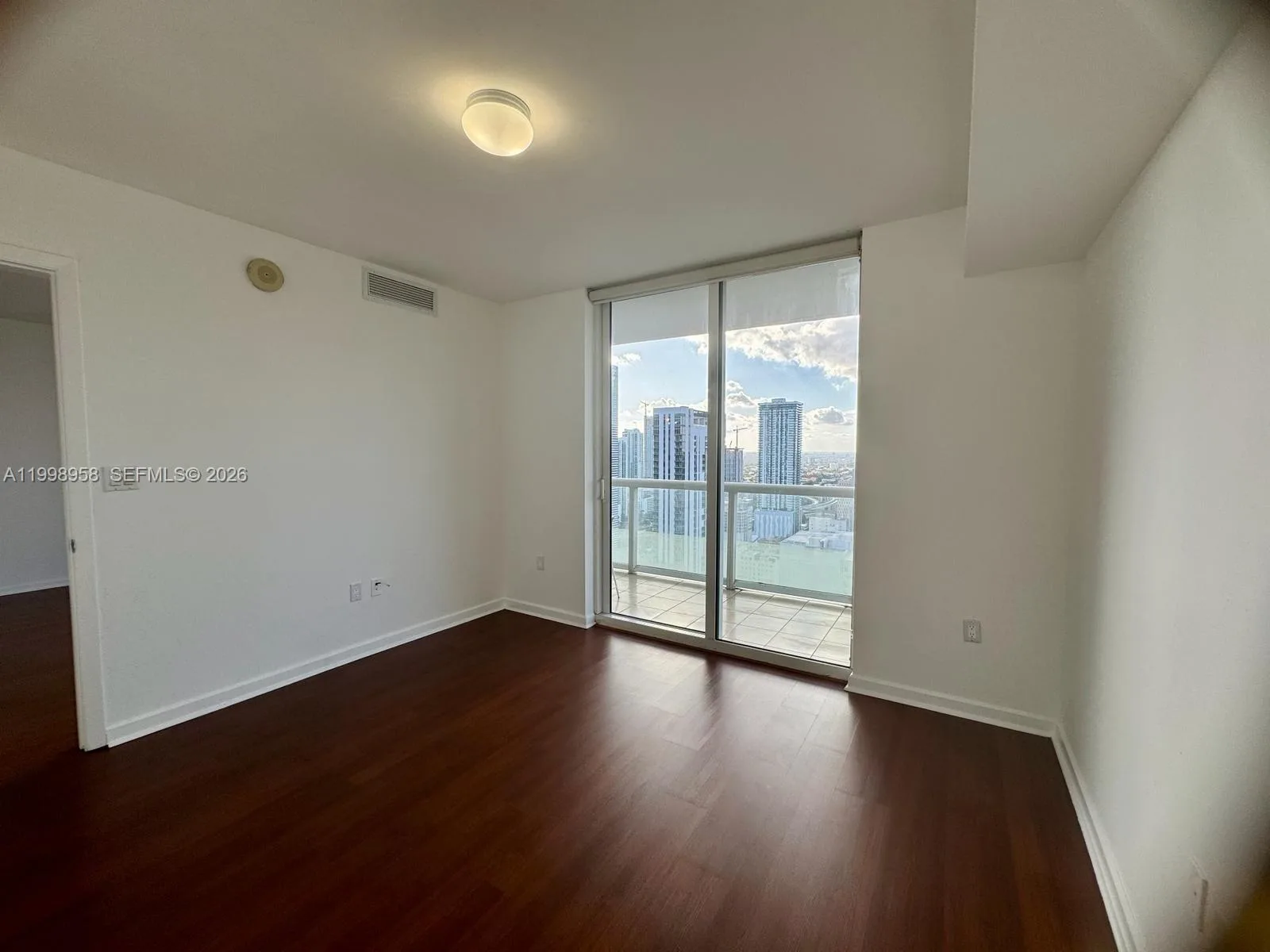50 BISCAYNE Blvd # 3807, Miami, FL 33132 photo 12