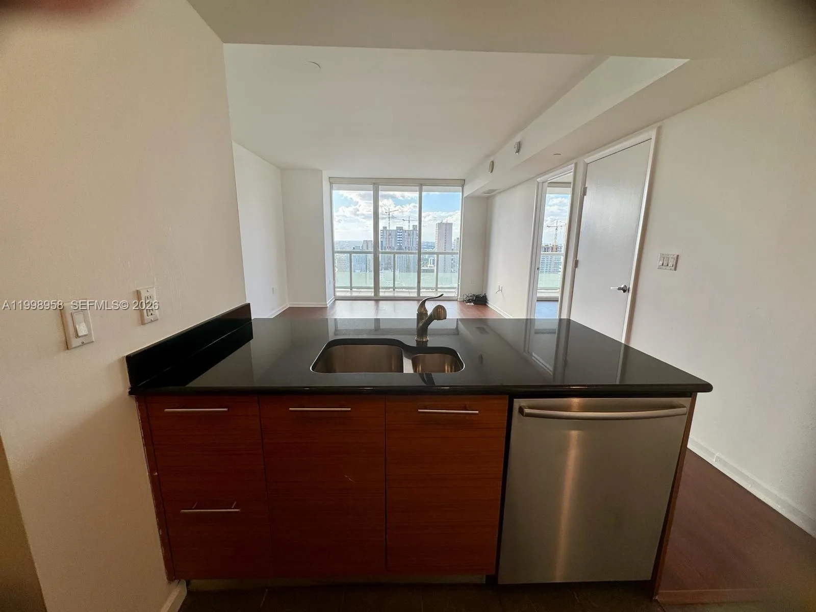 50 BISCAYNE Blvd # 3807, Miami, FL 33132 photo 9