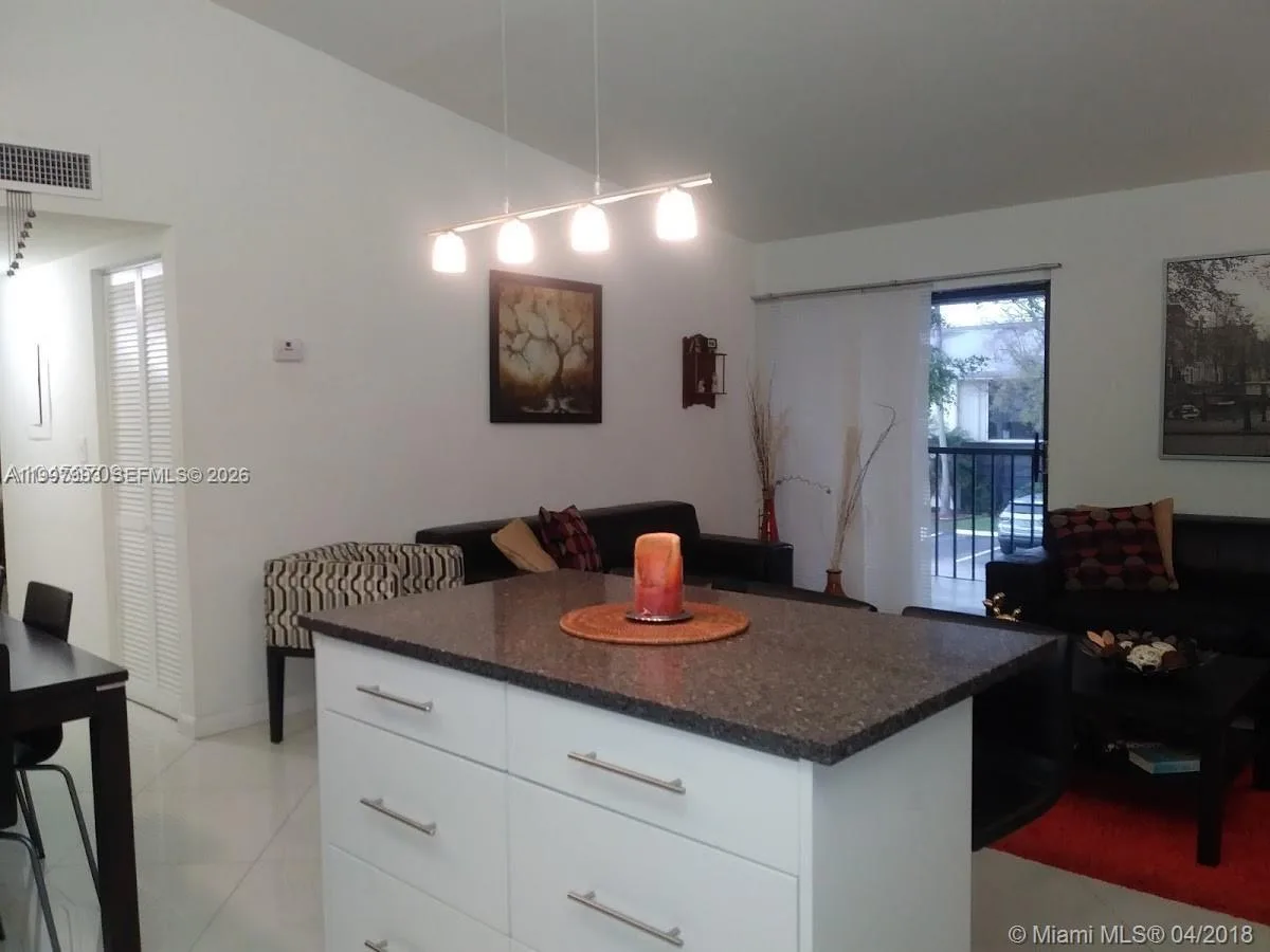 907 NE 199th St # 204, Miami, FL 33179 photo 11