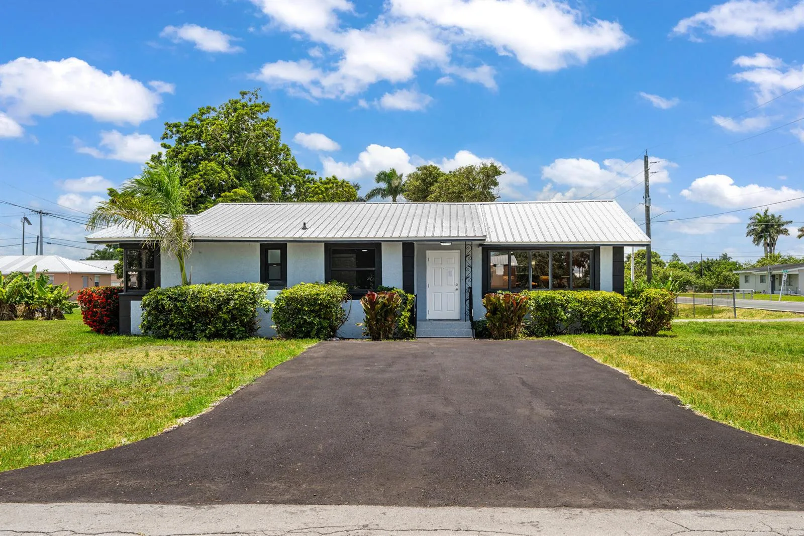 24 NW Avenue I, Belle Glade, FL 33430