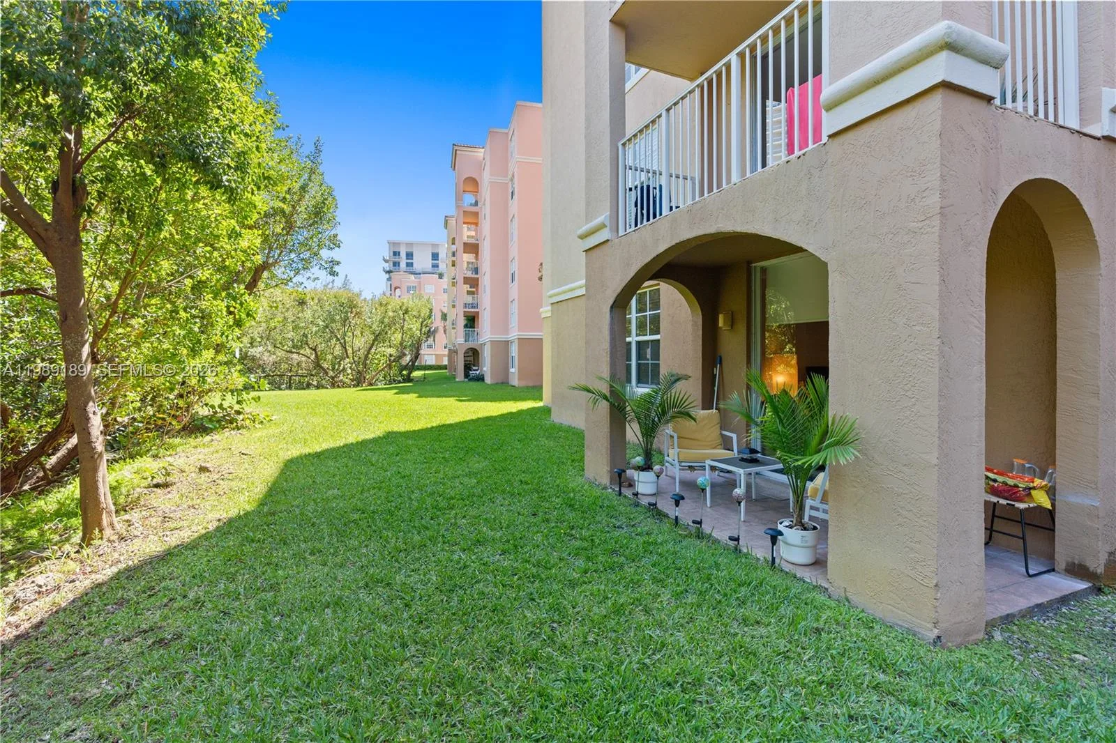 19655 E Country Club Dr # 6108, Aventura, FL 33180 photo 3