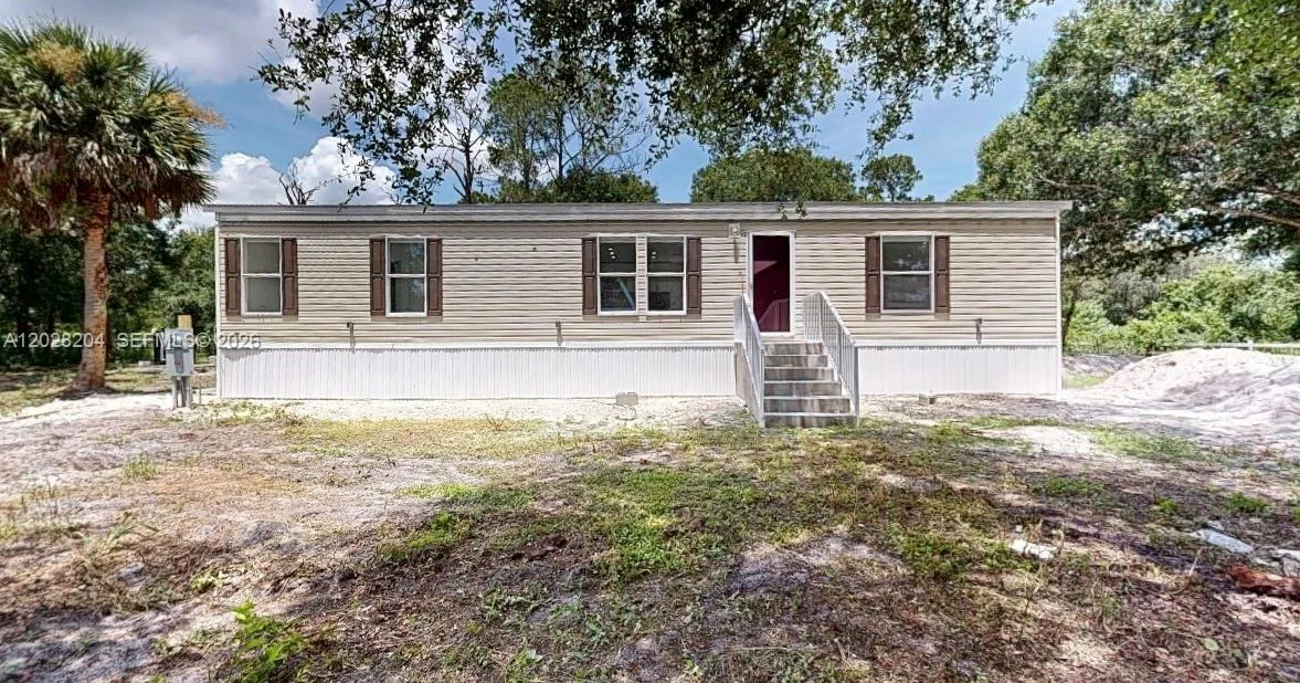 720 N Riverside St, Clewiston, FL 33440