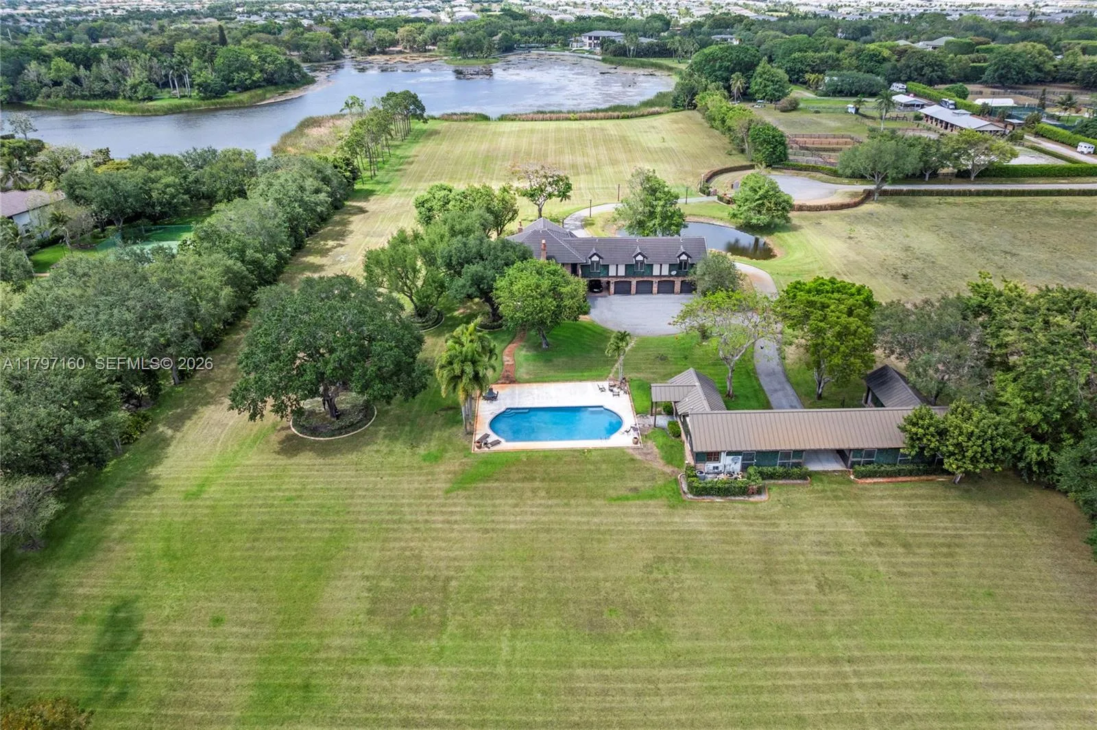 8700 Surrey Ln, Boca Raton, FL 33496 photo 3