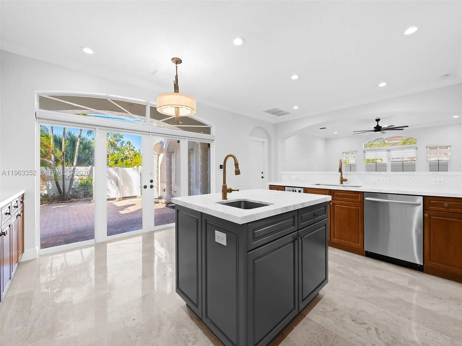 827 SE 2nd Ct, Fort Lauderdale, FL 33301 photo 10