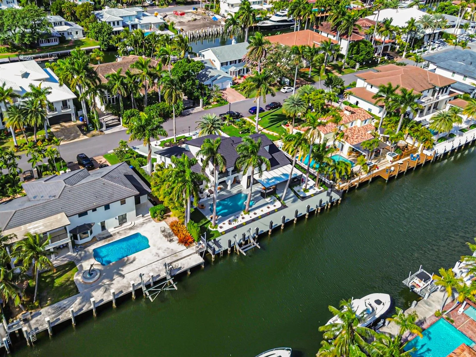 516 Royal Plaza Drive, Fort Lauderdale, FL 33301 photo 5